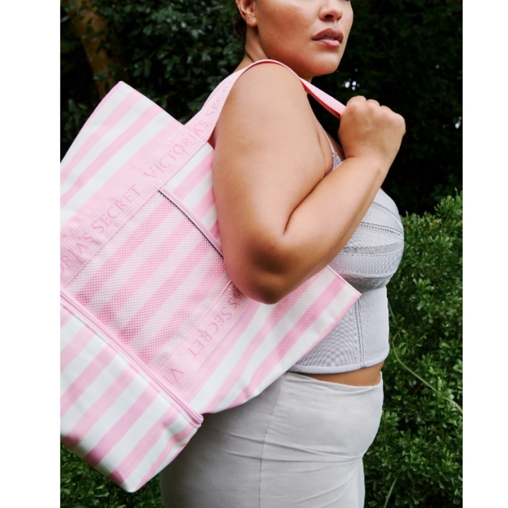 NWT VICTORIA’S SECRET Cooler Tote NEW